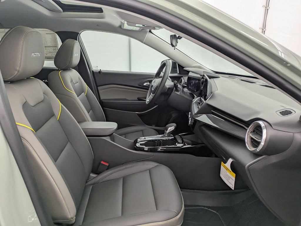 Thumbnail: 2026 Chevrolet Trax - 12