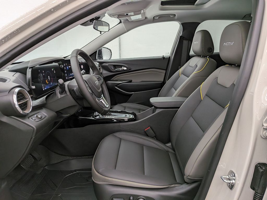 Thumbnail: 2026 Chevrolet Trax - 11