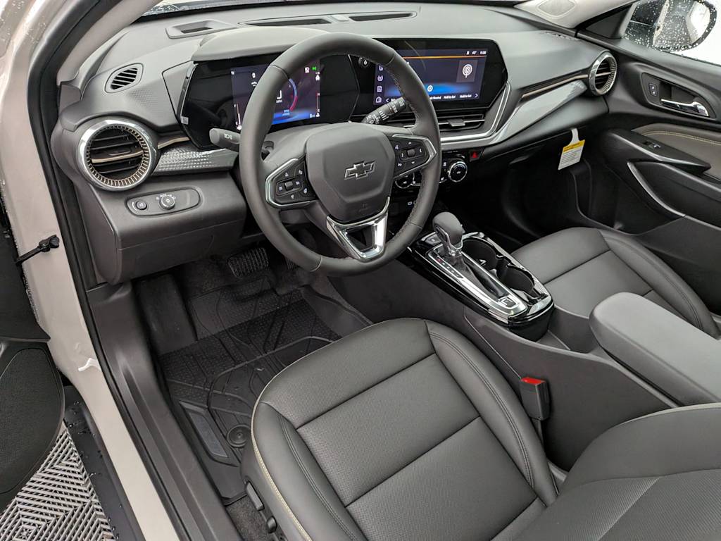 Thumbnail: 2026 Chevrolet Trax - 2