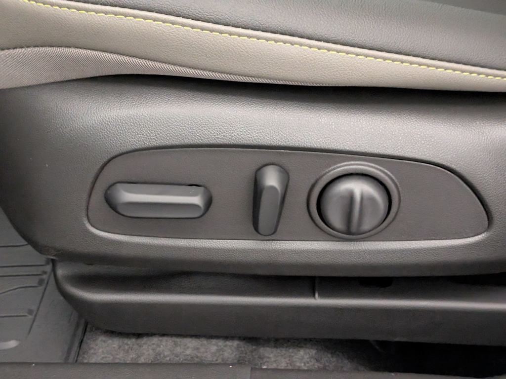 Thumbnail: 2025 Chevrolet Trax - 27