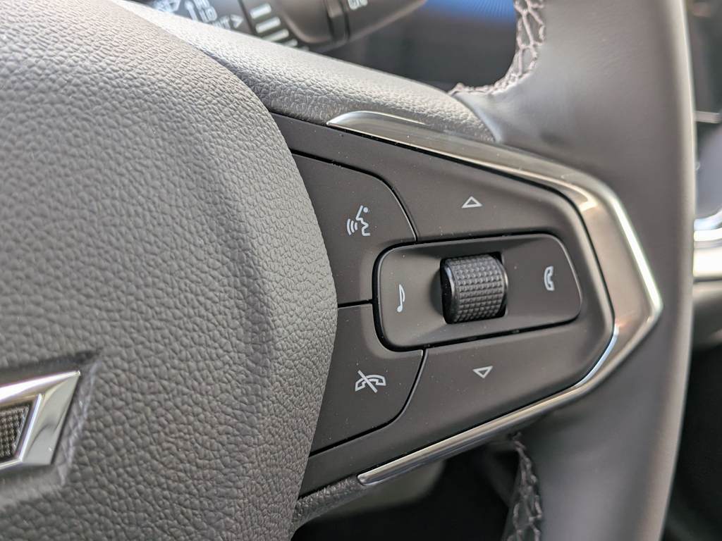 Thumbnail: 2025 Chevrolet Trax - 31