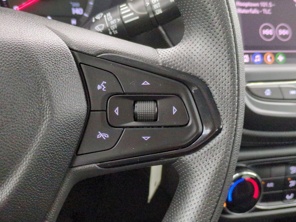 Thumbnail: 2023 Chevrolet TrailBlazer - 29