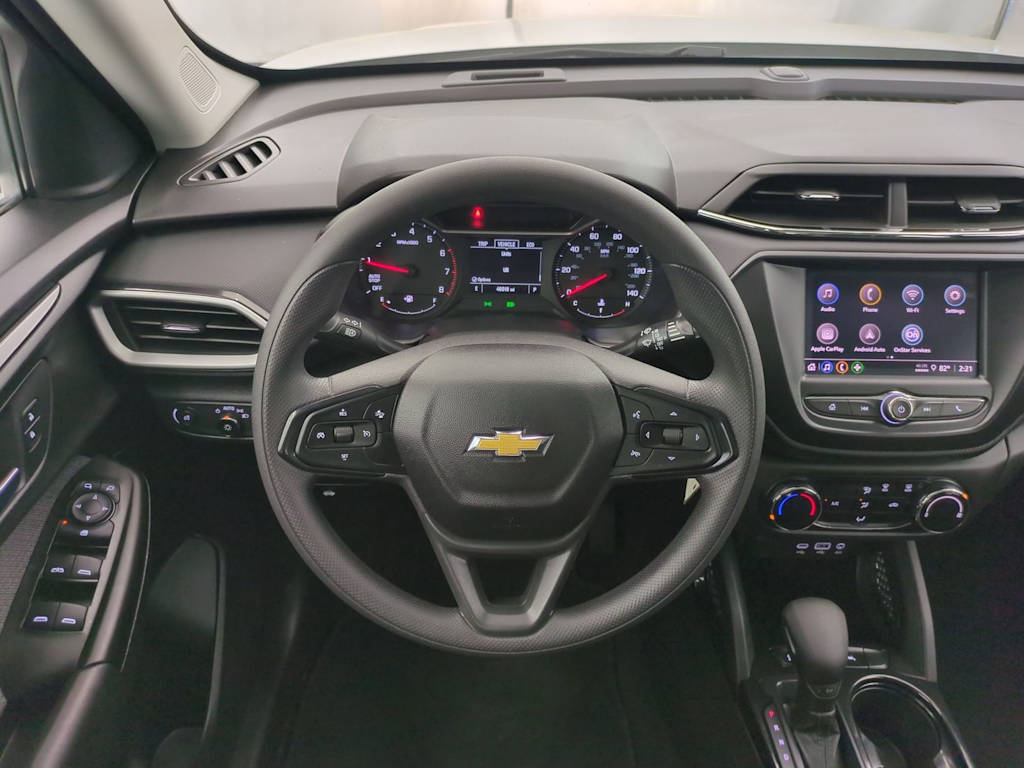 Thumbnail: 2023 Chevrolet TrailBlazer - 14