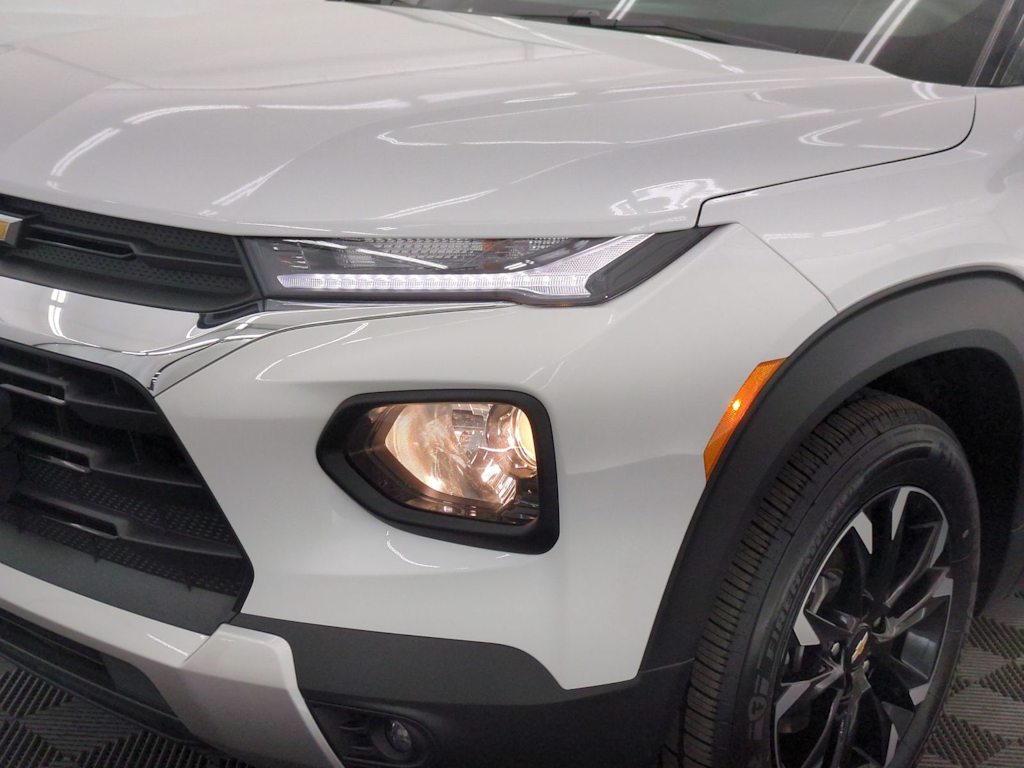 Thumbnail: 2023 Chevrolet TrailBlazer - 24