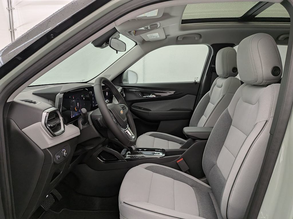 Thumbnail: 2026 Chevrolet TrailBlazer - 11