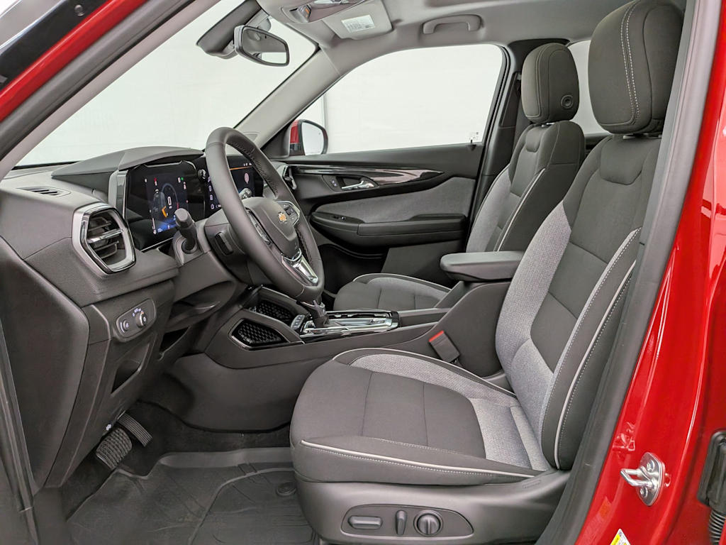 Thumbnail: 2026 Chevrolet TrailBlazer - 11