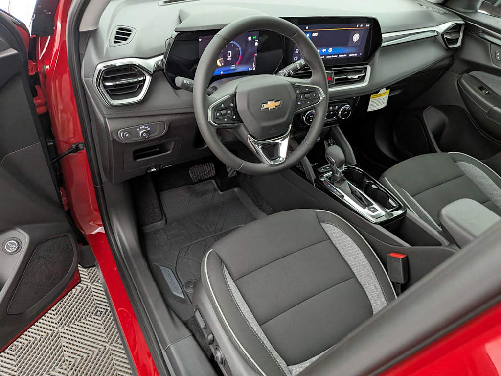 Thumbnail: 2026 Chevrolet TrailBlazer - 2