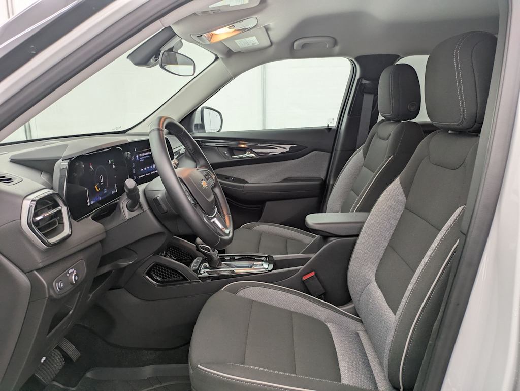 Thumbnail: 2025 Chevrolet TrailBlazer - 10