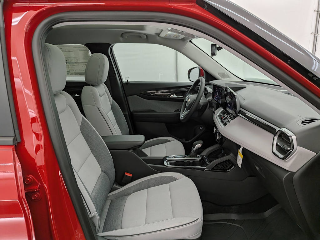 Thumbnail: 2026 Chevrolet TrailBlazer - 12