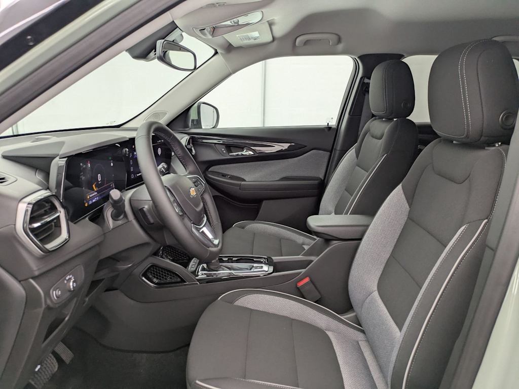 Thumbnail: 2026 Chevrolet TrailBlazer - 11