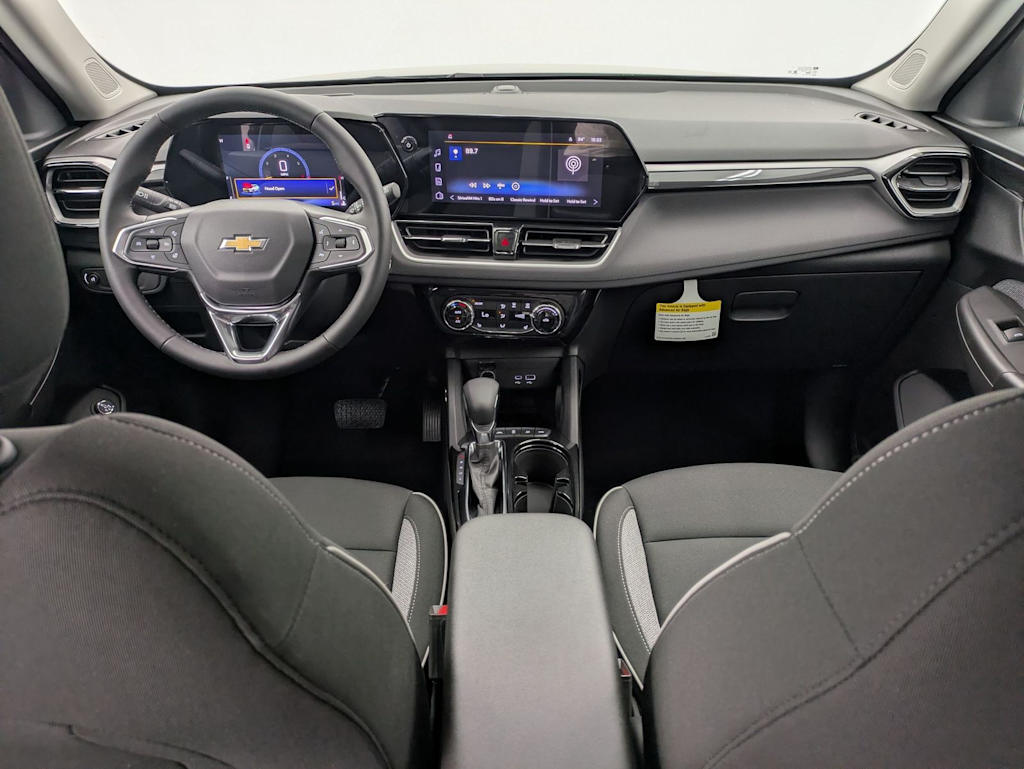 Thumbnail: 2026 Chevrolet TrailBlazer - 10