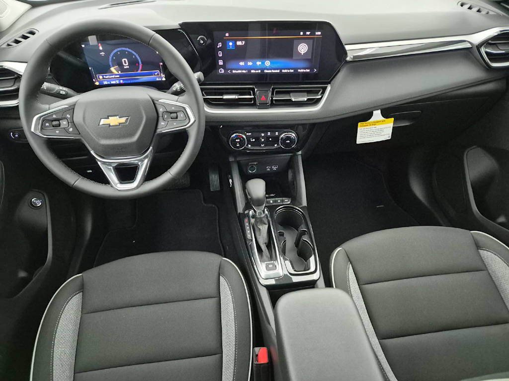 Thumbnail: 2026 Chevrolet TrailBlazer - 10