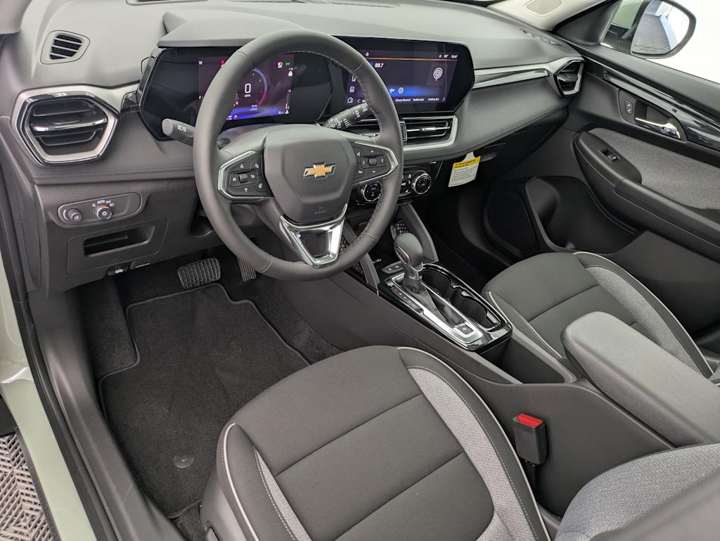 Thumbnail: 2026 Chevrolet TrailBlazer - 2