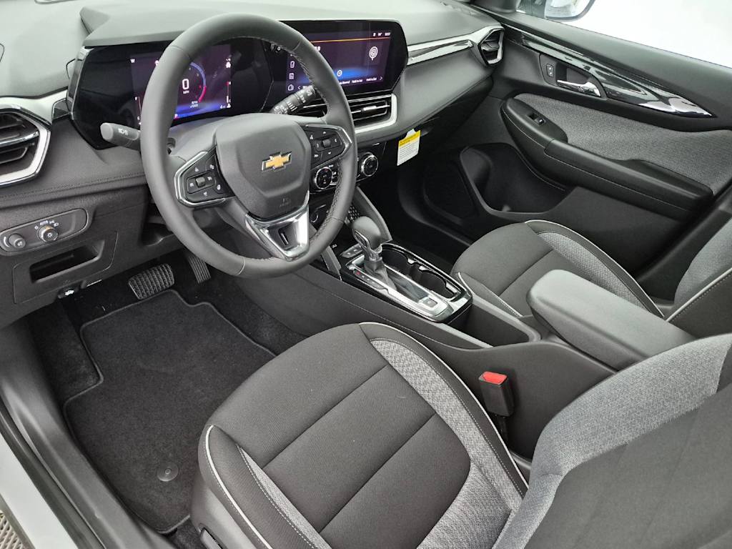 Thumbnail: 2026 Chevrolet TrailBlazer - 2