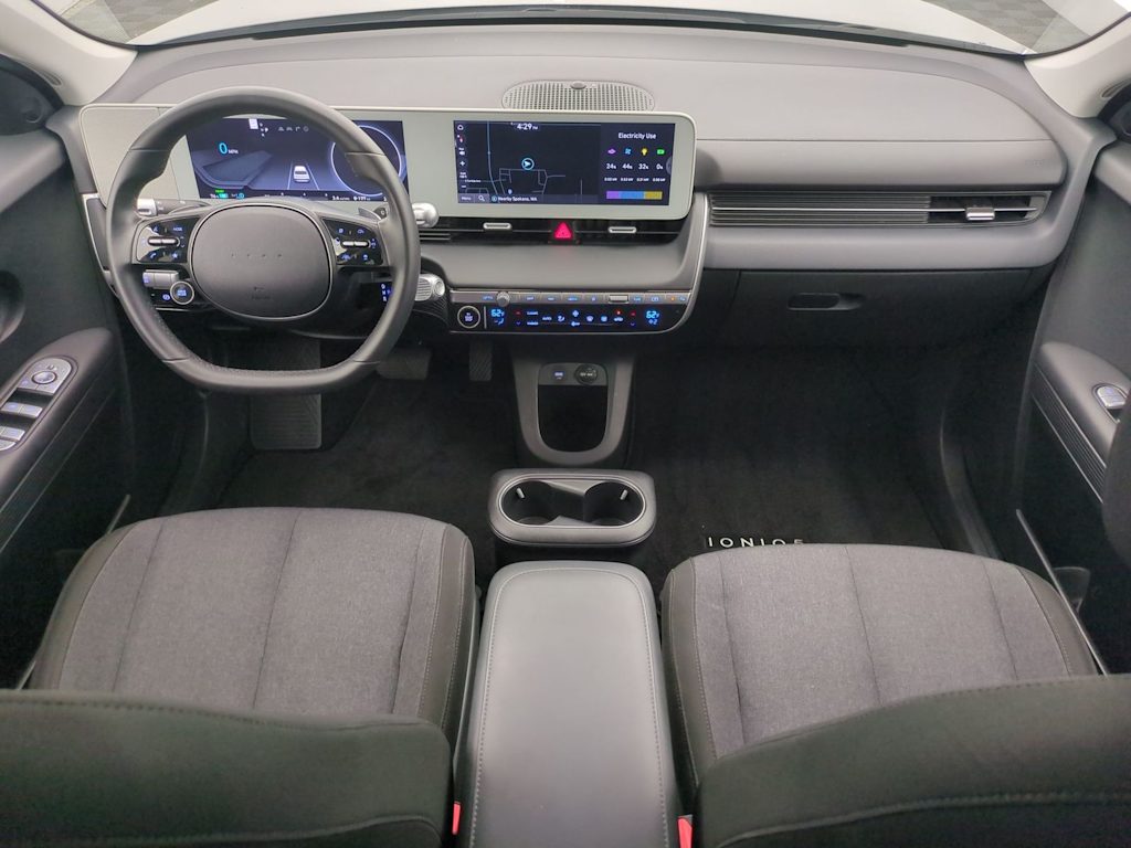 Thumbnail: 2023 Hyundai Ioniq 5 - 8