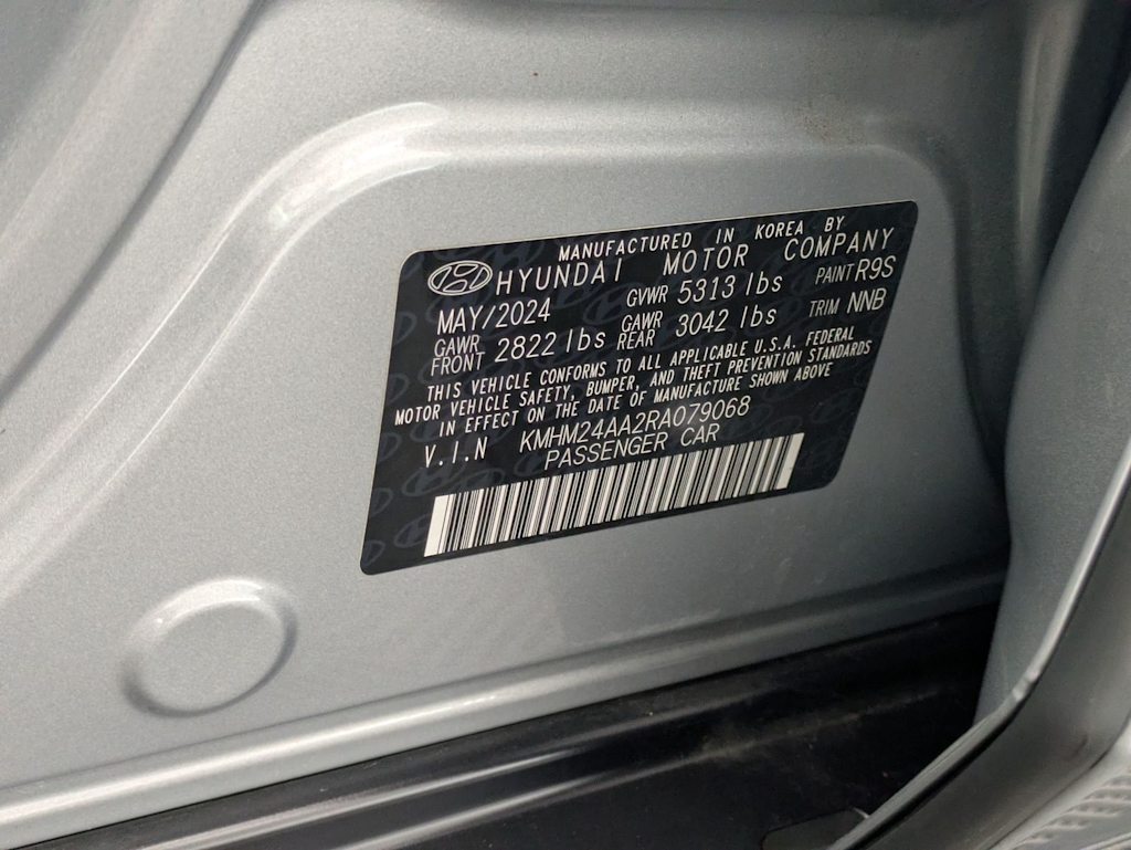 Thumbnail: 2024 Hyundai Ioniq 6 - 17