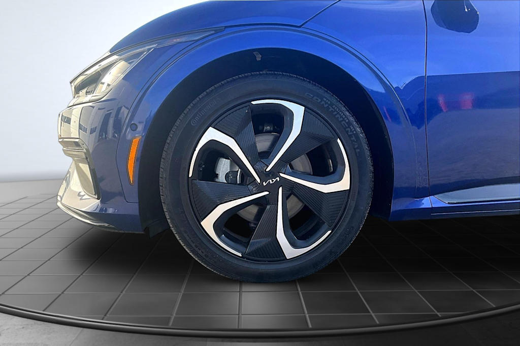 Thumbnail: 2023 Kia EV6 - 7