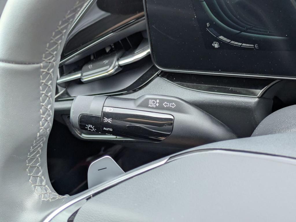Thumbnail: 2024 Kia Niro - 33