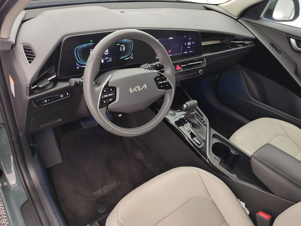 Thumbnail: 2023 Kia Niro - 2