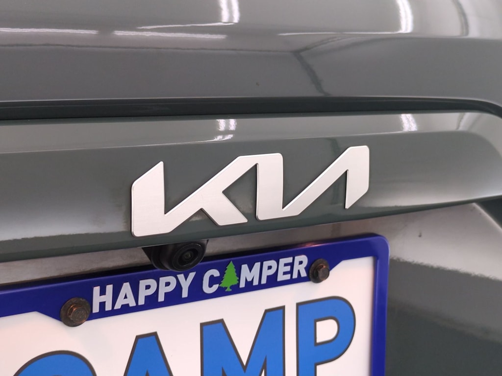 Thumbnail: 2023 Kia Niro - 7