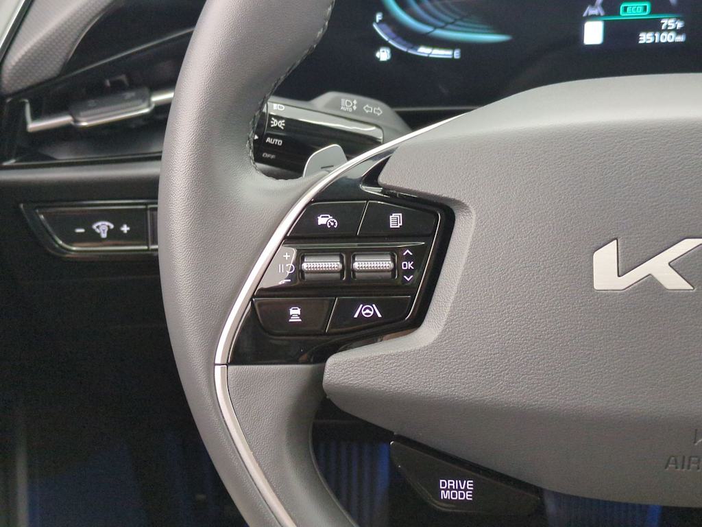 Thumbnail: 2023 Kia Niro - 28
