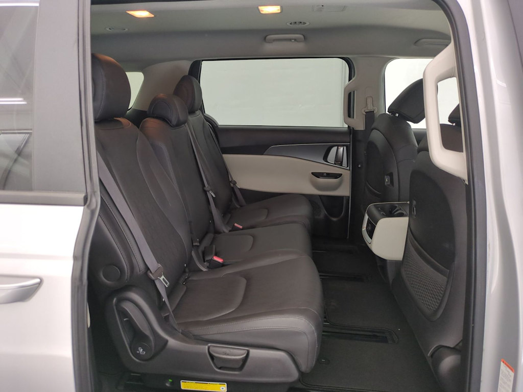 Thumbnail: 2022 Kia Carnival - 27