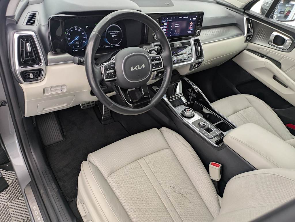 Thumbnail: 2023 Kia Sorento - 2
