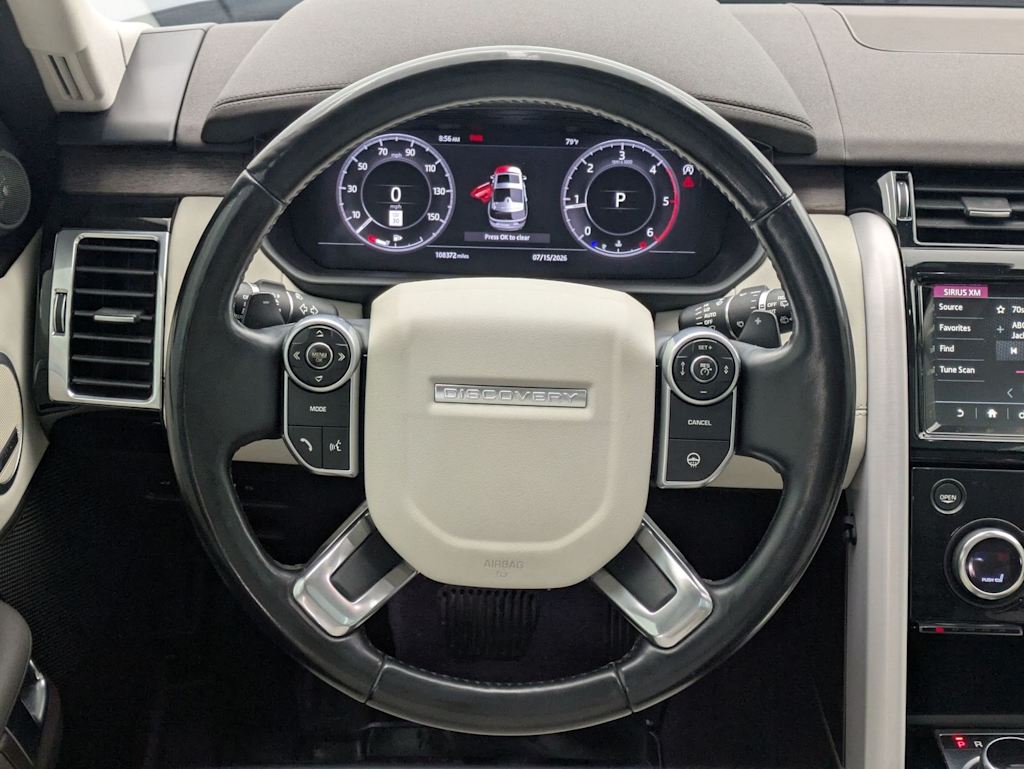 Thumbnail: 2018 Land Rover Discovery - 14