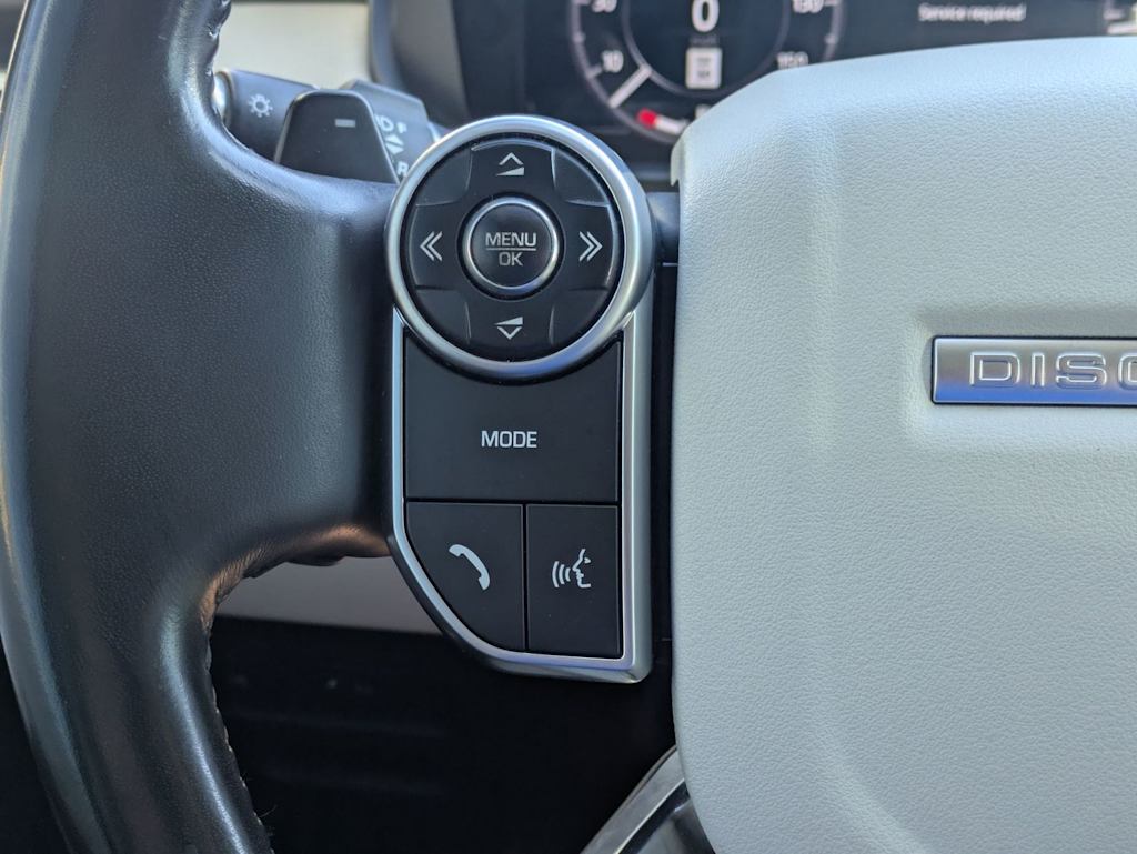 Thumbnail: 2018 Land Rover Discovery - 29