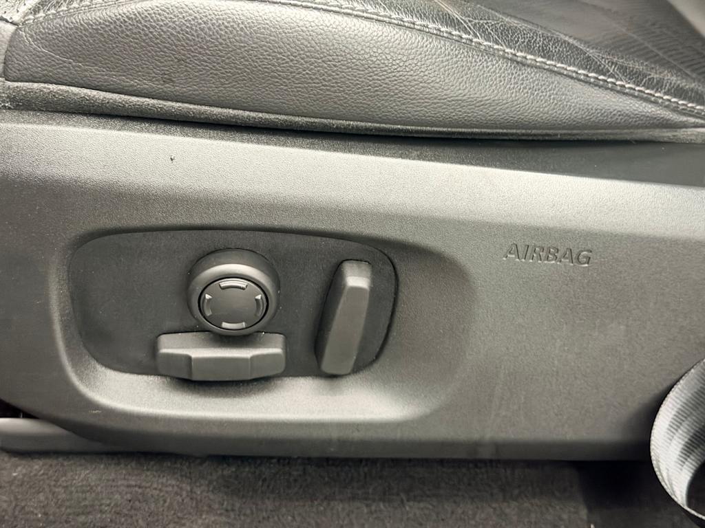 Thumbnail: 2017 Land Rover Range Rover Evoque - 27