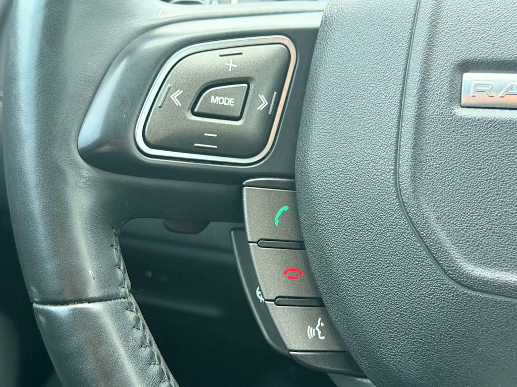 Thumbnail: 2017 Land Rover Range Rover Evoque - 31