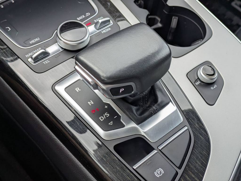 Thumbnail: 2019 Audi Q7 - 16