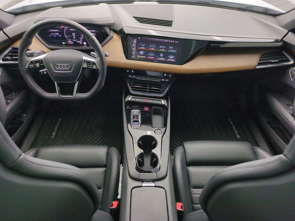 Thumbnail: 2023 Audi e-tron GT - 9