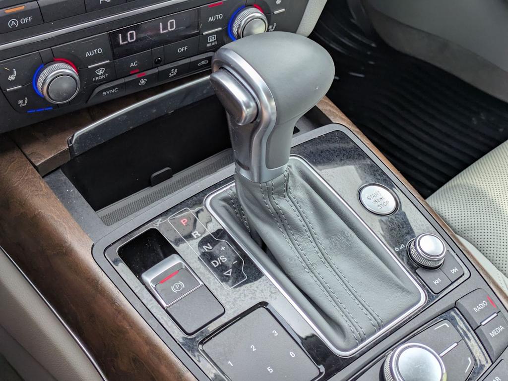 Thumbnail: 2013 Audi A6 - 16