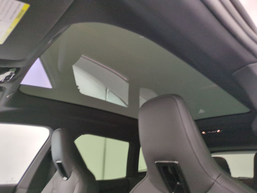 Thumbnail: 2023 BMW iX - 26