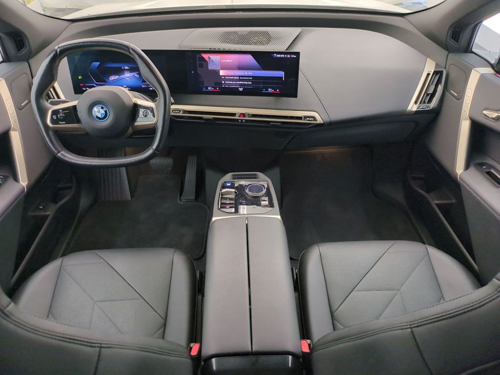 Thumbnail: 2023 BMW iX - 10