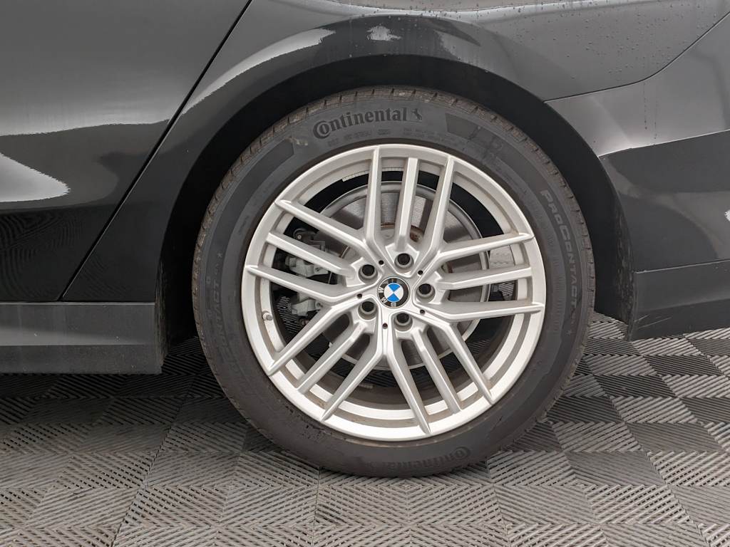 Thumbnail: 2024 BMW 5 Series - 8