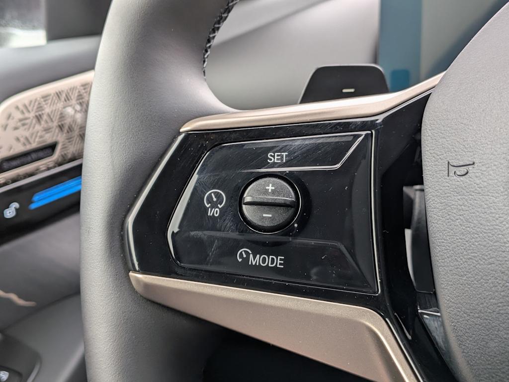 Thumbnail: 2024 BMW 5 Series - 31