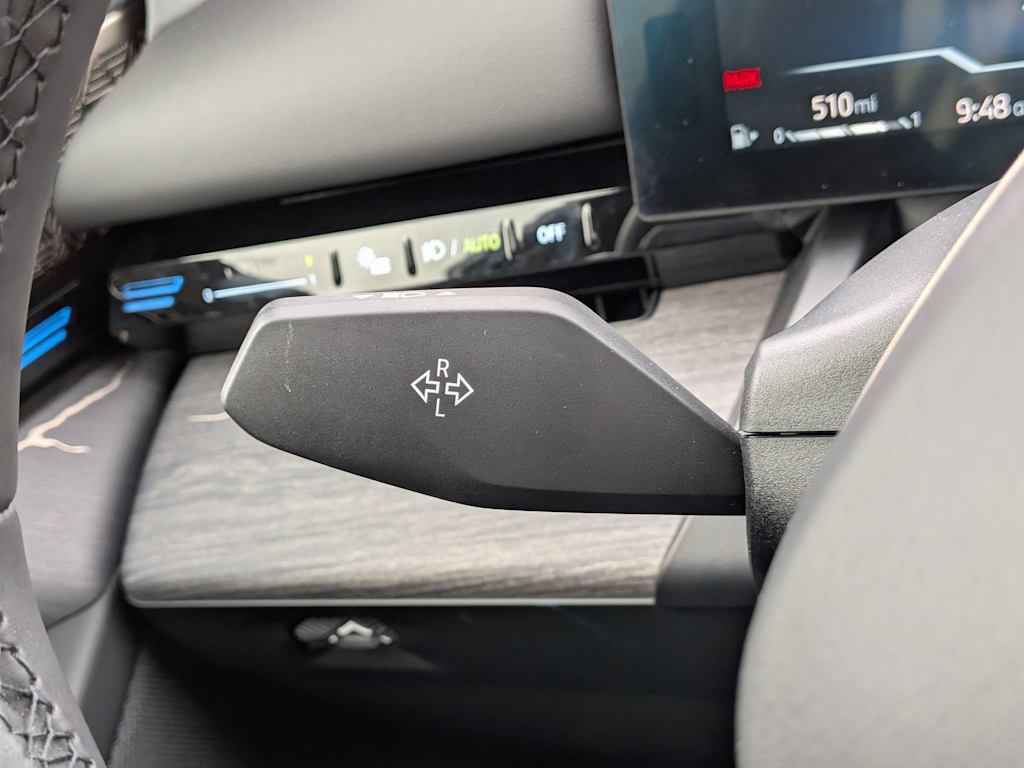 Thumbnail: 2024 BMW 5 Series - 33