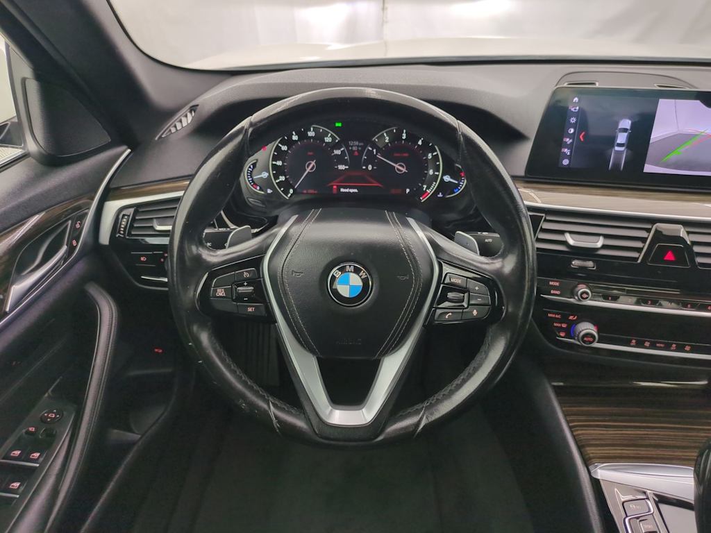 Thumbnail: 2018 BMW 5 Series - 14
