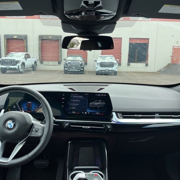 Thumbnail: 2025 BMW X1 - 2