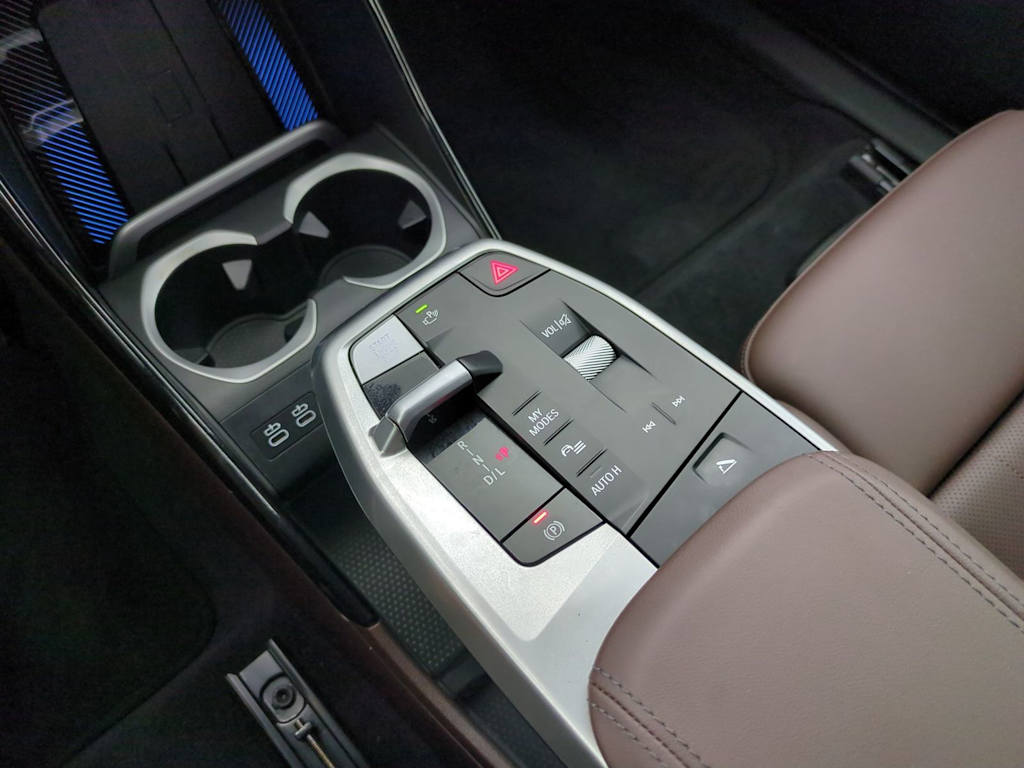 Thumbnail: 2025 BMW X1 - 16