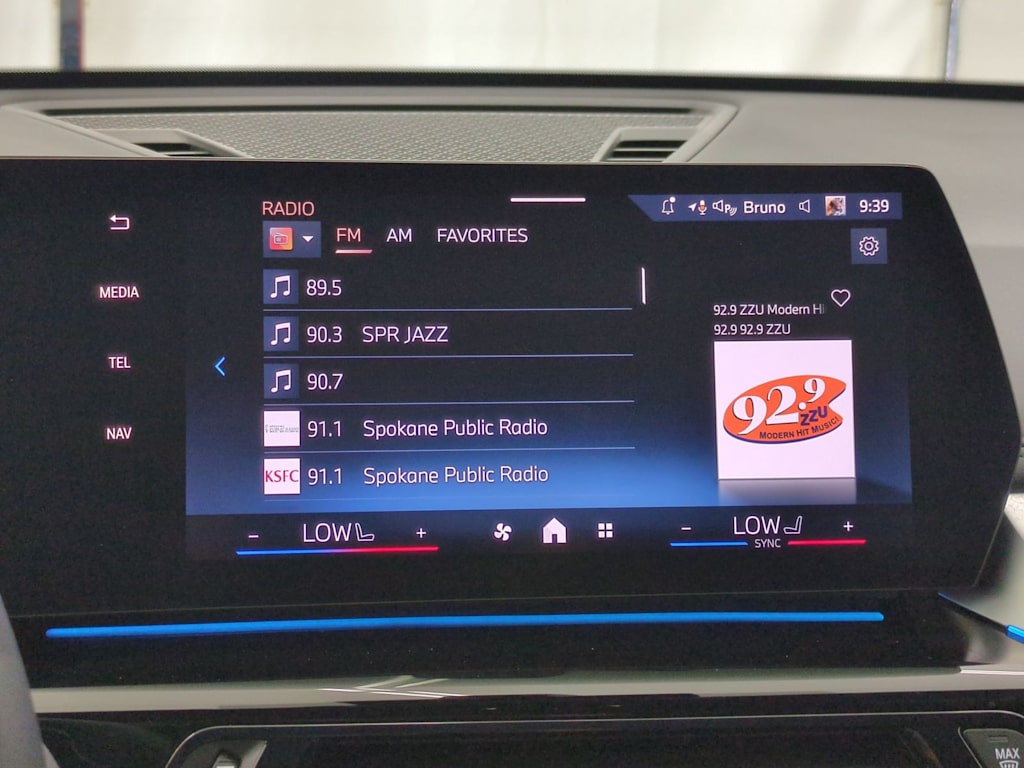 Thumbnail: 2025 BMW X1 - 15