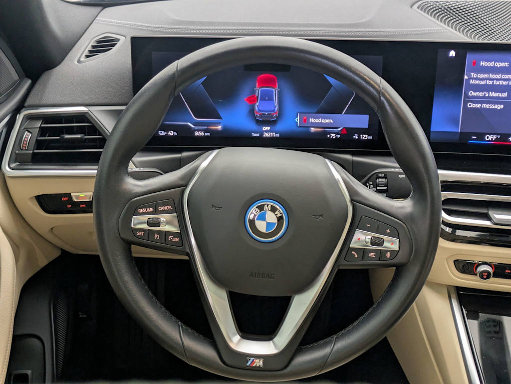 Thumbnail: 2022 BMW i4 - 13