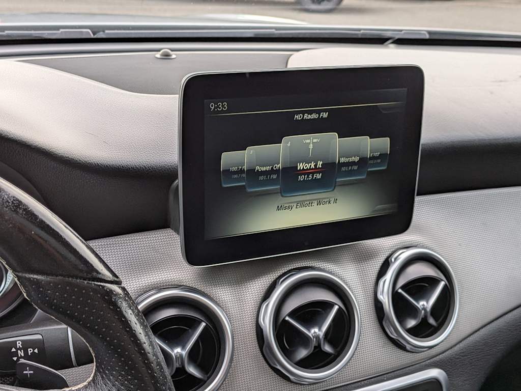 Thumbnail: 2018 Mercedes-Benz GLA - 34