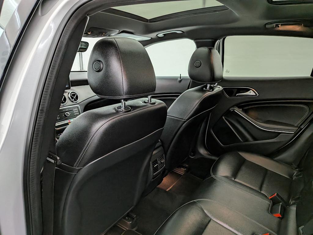 Thumbnail: 2018 Mercedes-Benz GLA - 13