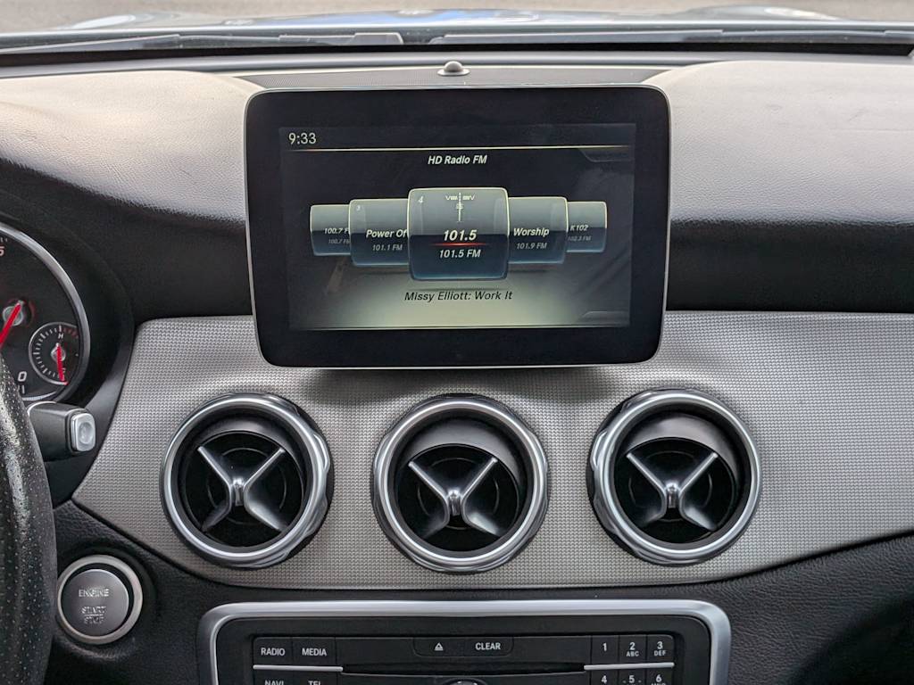 Thumbnail: 2018 Mercedes-Benz GLA - 15