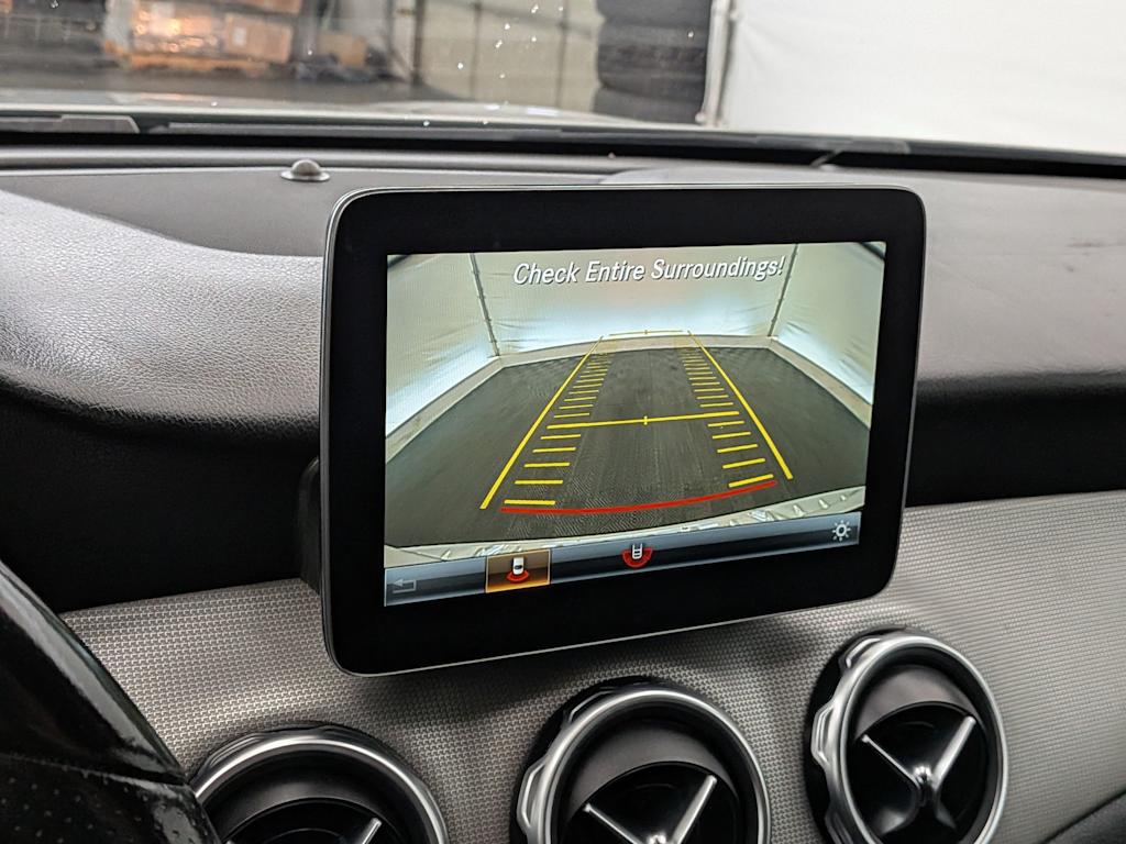 Thumbnail: 2018 Mercedes-Benz GLA - 33