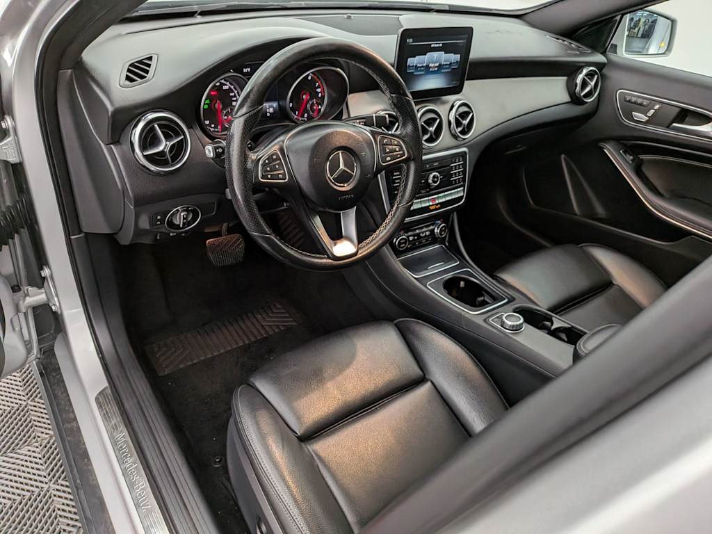 Thumbnail: 2018 Mercedes-Benz GLA - 2