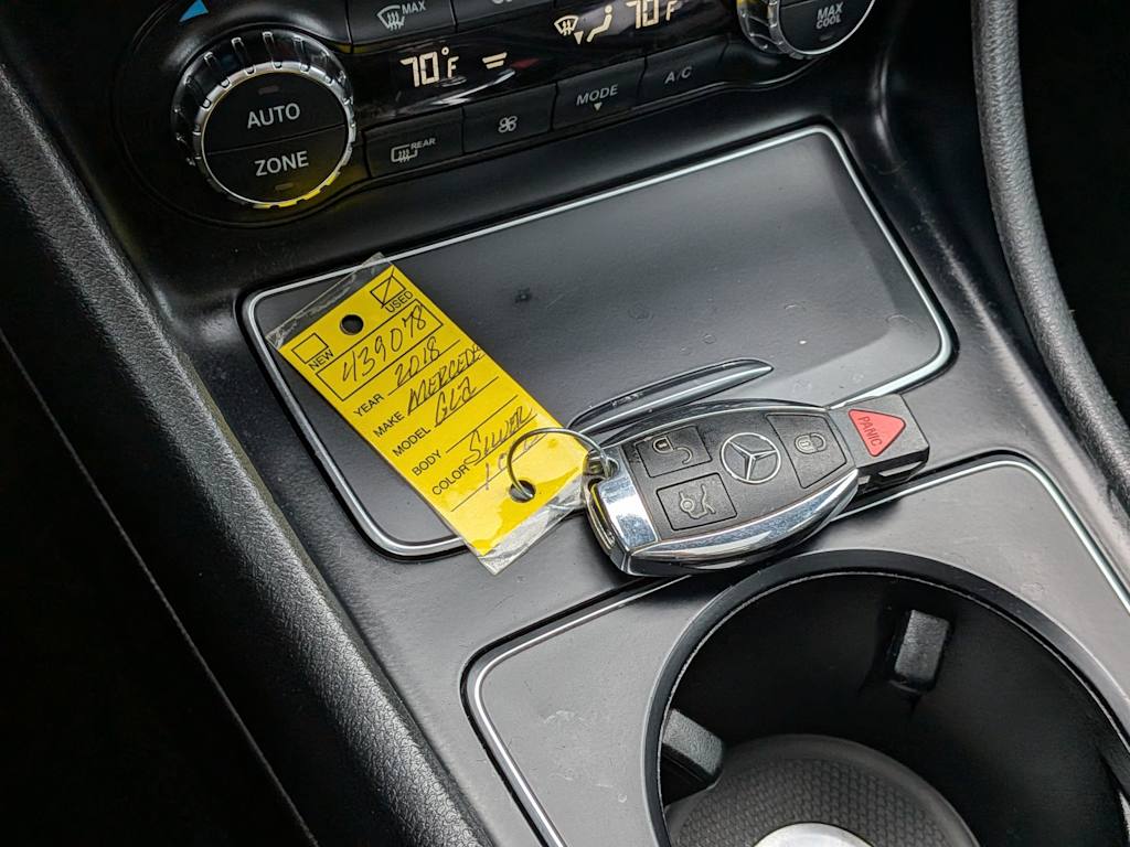 Thumbnail: 2018 Mercedes-Benz GLA - 16